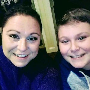 Meet your Posher, April